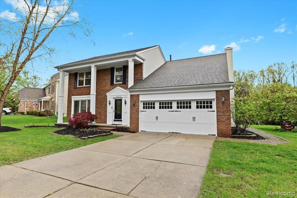 45273 Yorkshire Drive, Novi, MI — Photo 2