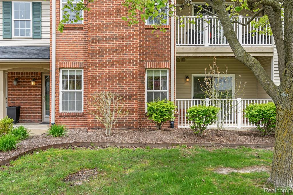 4130 Hampton Ridge Boulevard, 63, Howell, MI 48843 — Photo 2