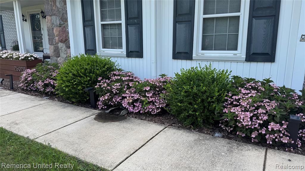 26028 Blossom Lane, Grosse Ile, MI 48138 — Photo 77