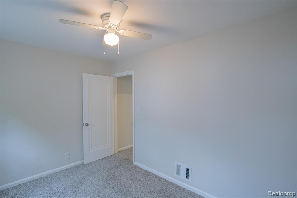 6219 Plainview Avenue, Detroit, MI 48228 — Photo 10