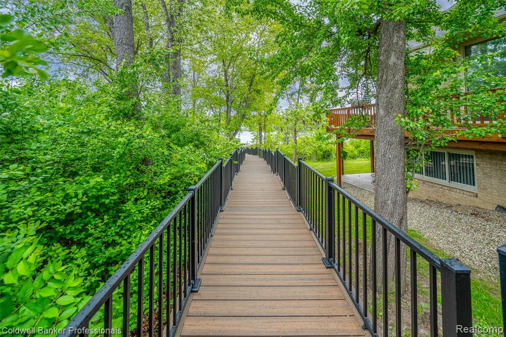 6560 Pleasant Lake Court, 11, West Bloomfield, MI — Photo 50