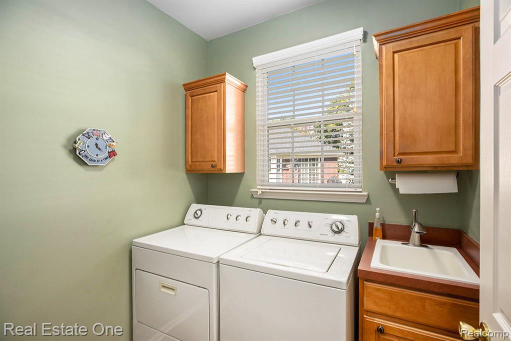 44345 Nova Drive, Sterling Heights, MI 48314 — Photo 7