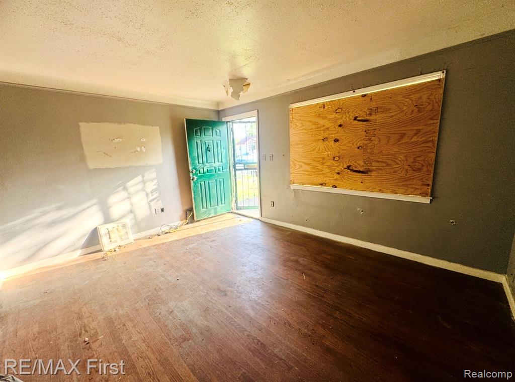 18452 Caldwell Street - Photo 5