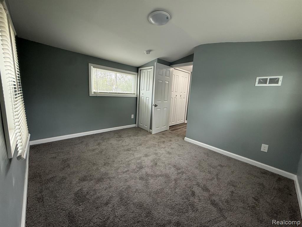 3336 Leta Avenue, Burton, MI 48529 — Photo 22