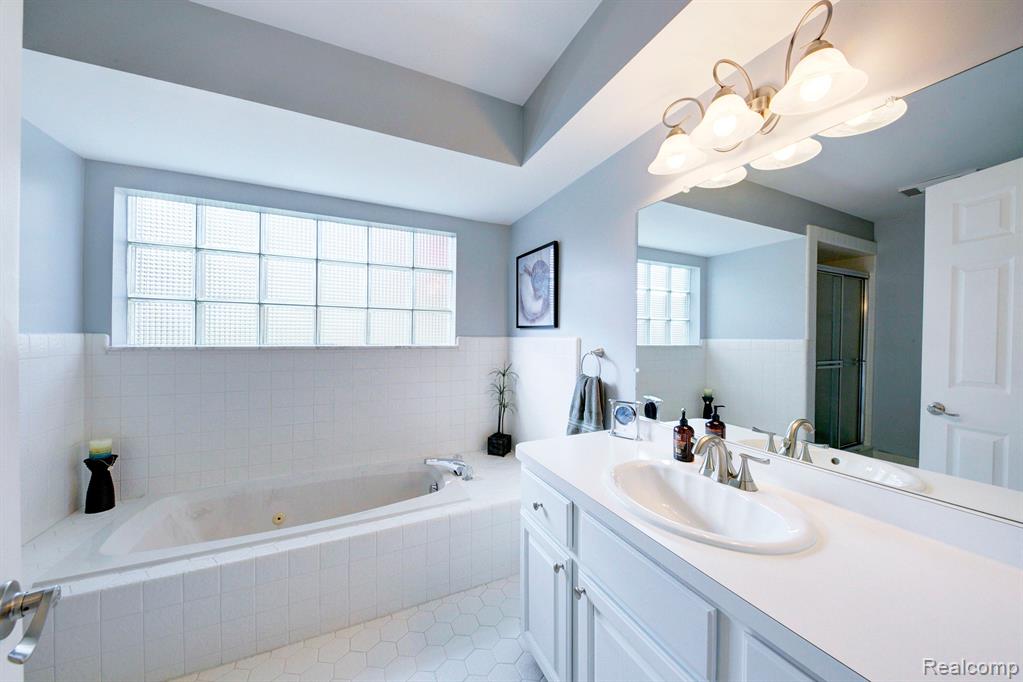 46821 ELMSMERE Drive, Northville, MI 48167 — Photo 28