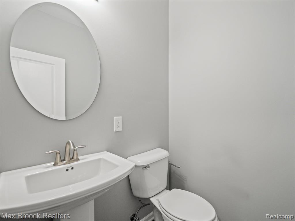 3154 Johanna Ware W, Wixom, MI 48393 — Photo 8
