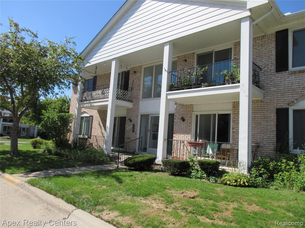 14210 Camelot Drive, 3, Sterling Heights, MI 48312