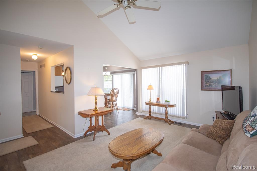 4102 Hunters Circle E, Canton, MI 48188 — Photo 10