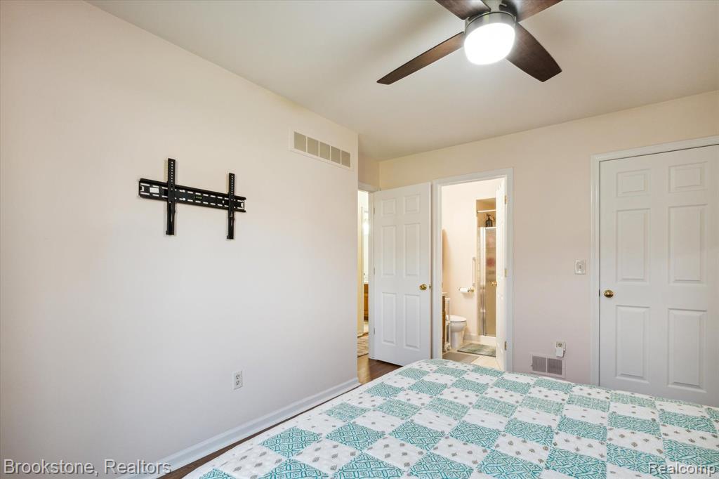 41424 AMBERCREST Drive, Sterling Heights, MI 48314 — Photo 19