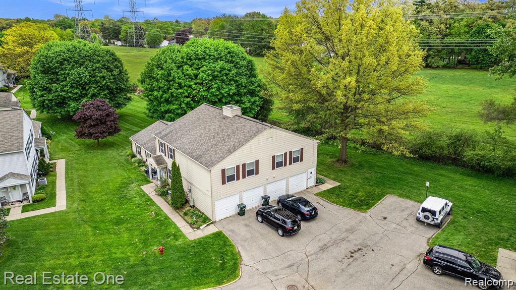 3121 Sunnyside Court, Lake Orion, MI — Photo 2