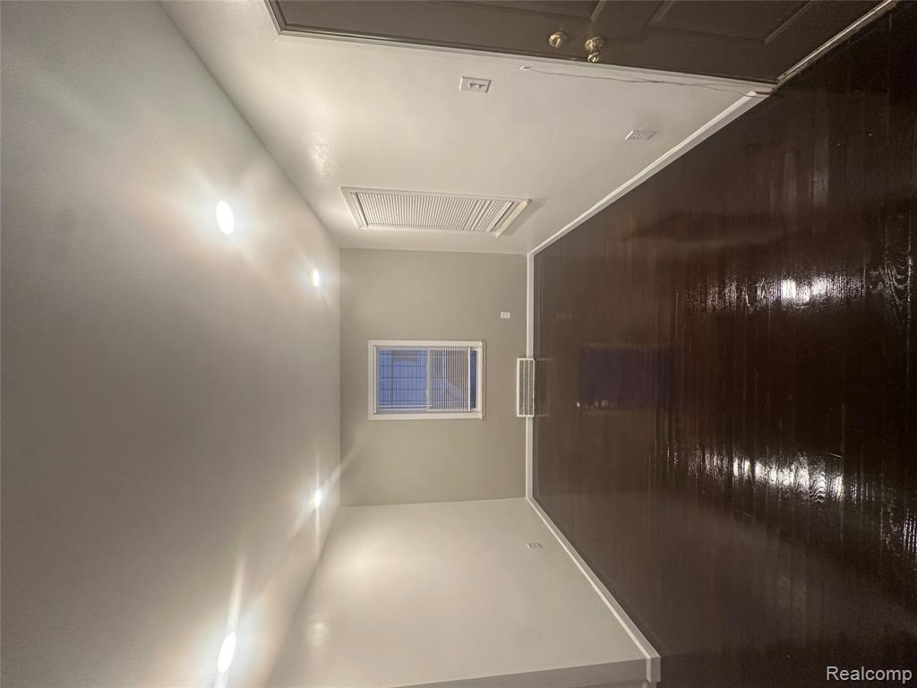 20065 Southfield Road - Photo 2