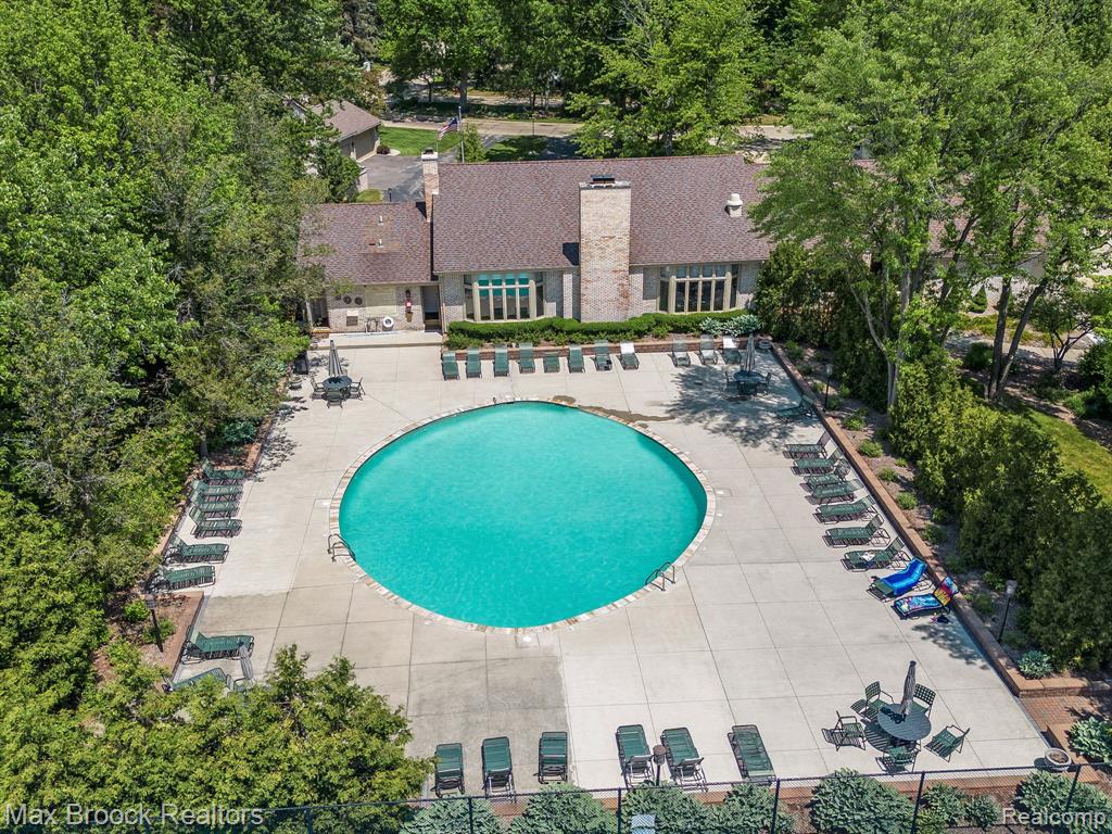 1276 Greenglen Court, Bloomfield Hills, MI 48304 — Photo 41