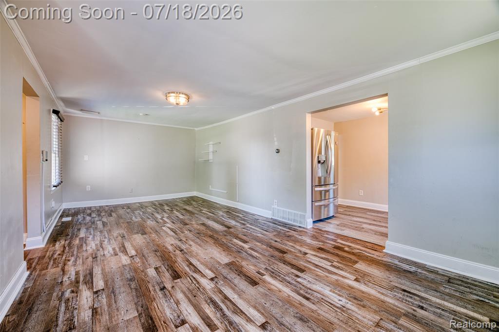 5660 Kingston Street, Dearborn Heights, MI 48125 — Photo 9