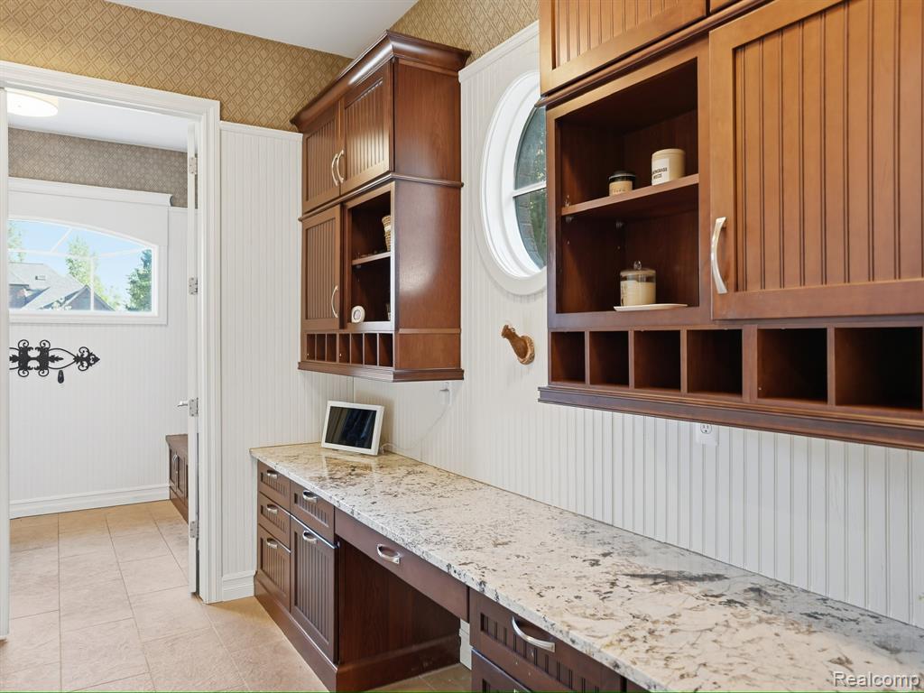 55951 Ashbrooke Drive W, Utica, MI 48316 — Photo 56