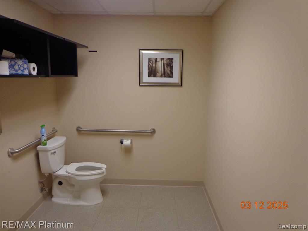415 ROUNDS Drive, Fenton, MI 48430 — Photo 28