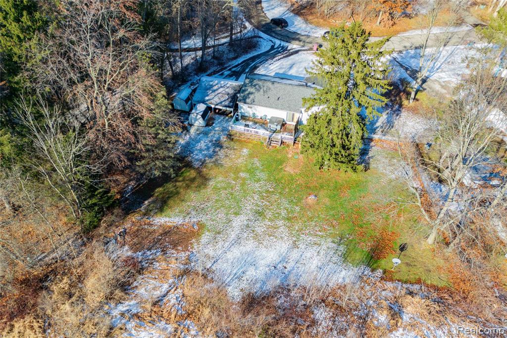12579 Spruce Lane, Perry, MI 48872 — Photo 9
