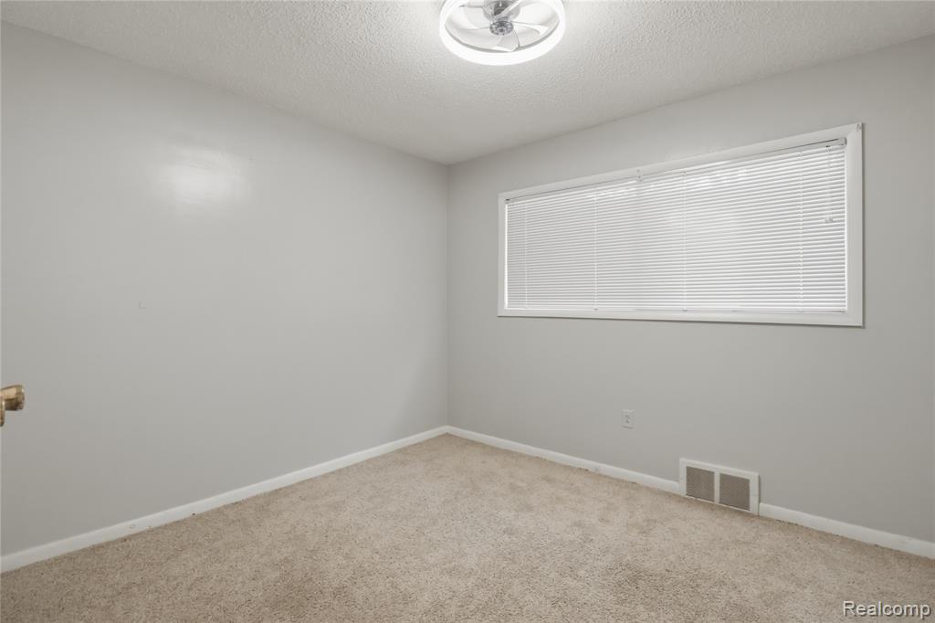 2555 W Boston Boulevard, Detroit, MI 48206 — Photo 18