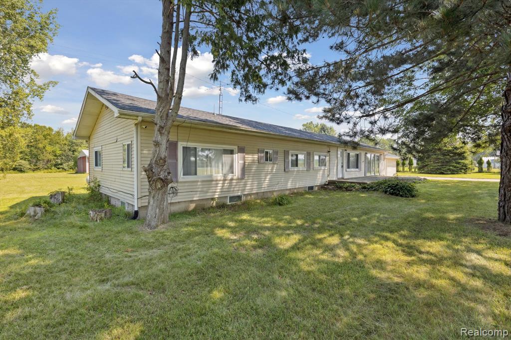 2933 E Sanilac Road, Mayville Vlg, MI 48744 — Photo 2