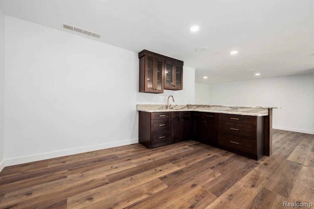5459 Bristol Parke Drive, Clarkston, MI 48348 — Photo 18