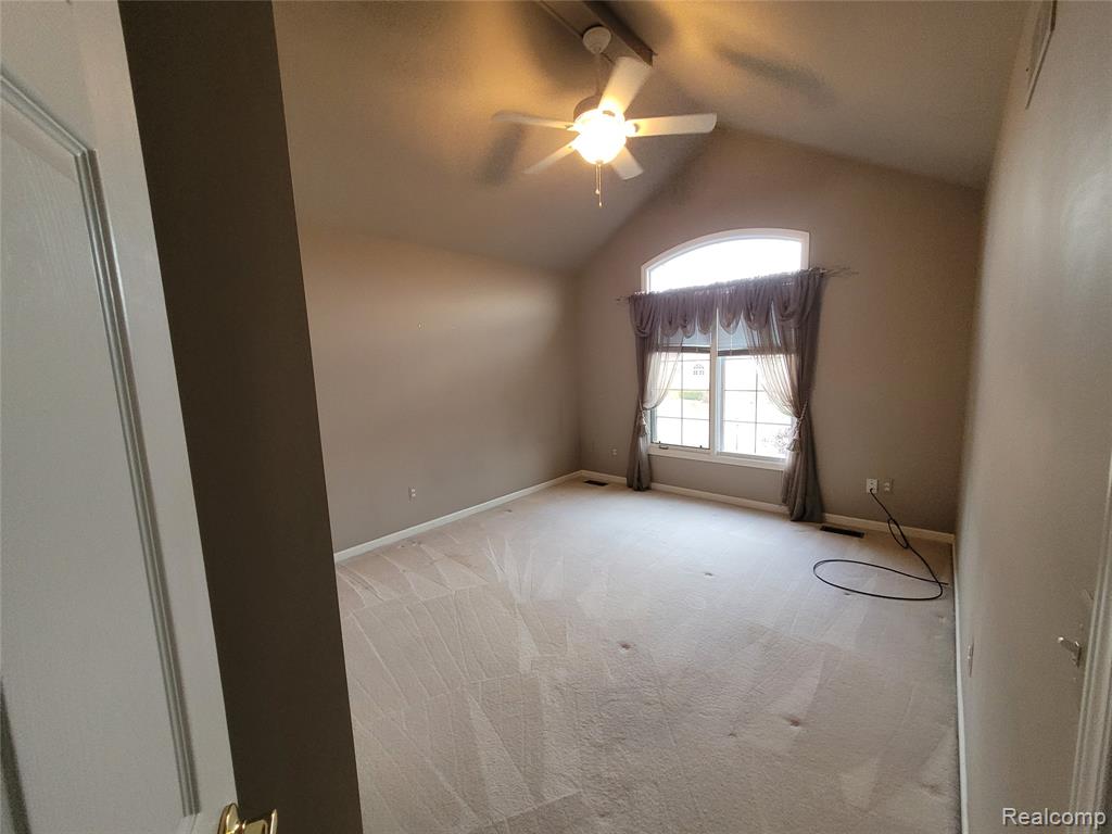 48205 Conifer Drive, Shelby Twp, MI 48315 — Photo 29