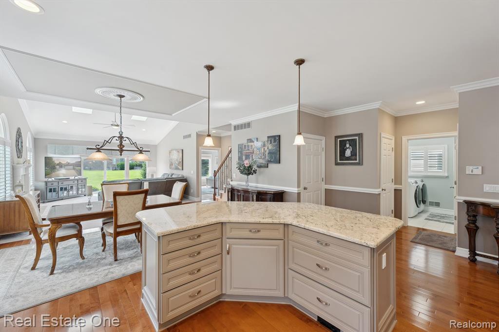 446 Delmar Court, Highland, MI — Photo 15