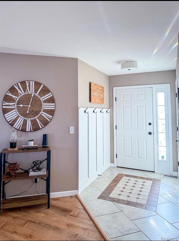 468 Windy, Flushing, MI 48433 — Photo 2