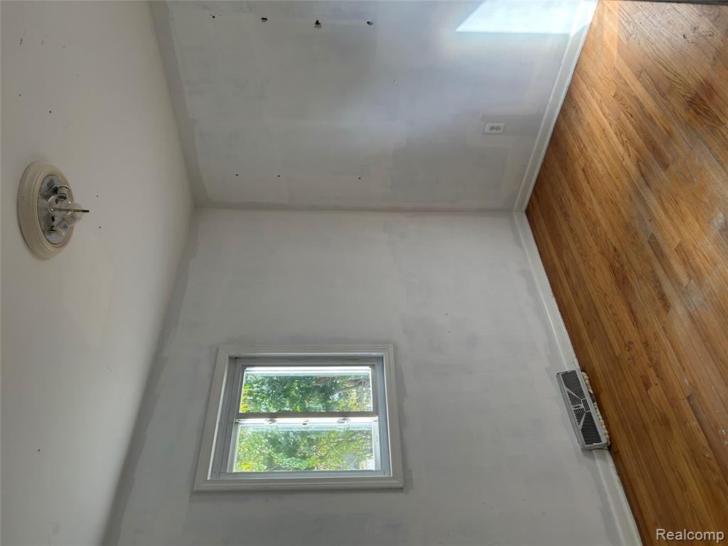 46210 Schimmel Avenue, Shelby Twp, MI 48317 — Photo 12