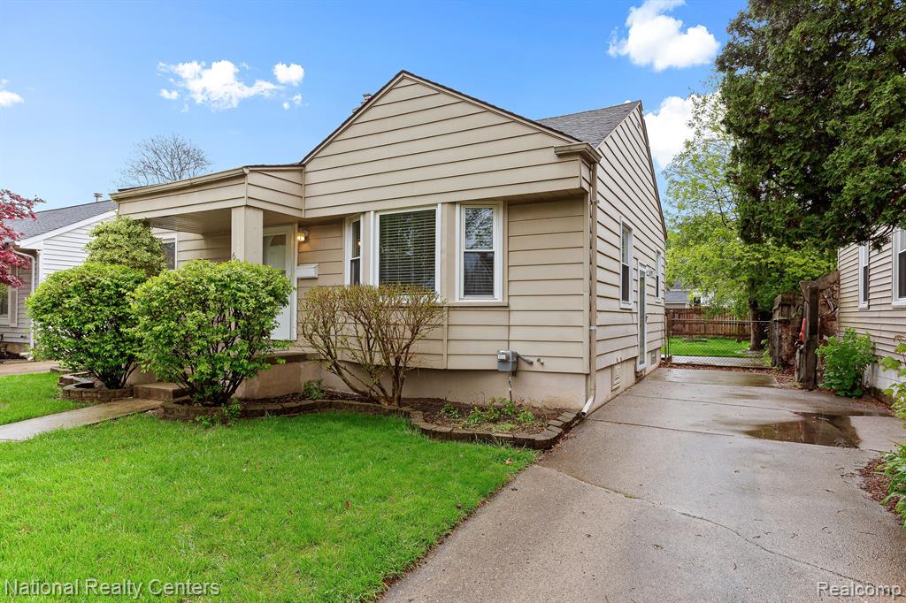 621 S Dorchester Avenue, Royal Oak, MI 48067 — Photo 32