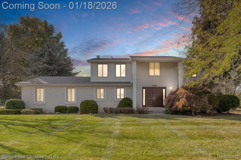 6260 Nicholas Drive, West Bloomfield, MI — front exterior