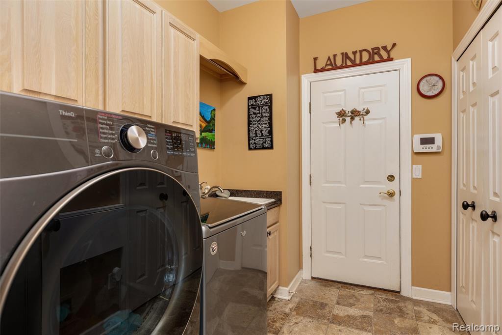 4687 Oakhurst Ridge Road, Clarkston, MI 48348 — Photo 26