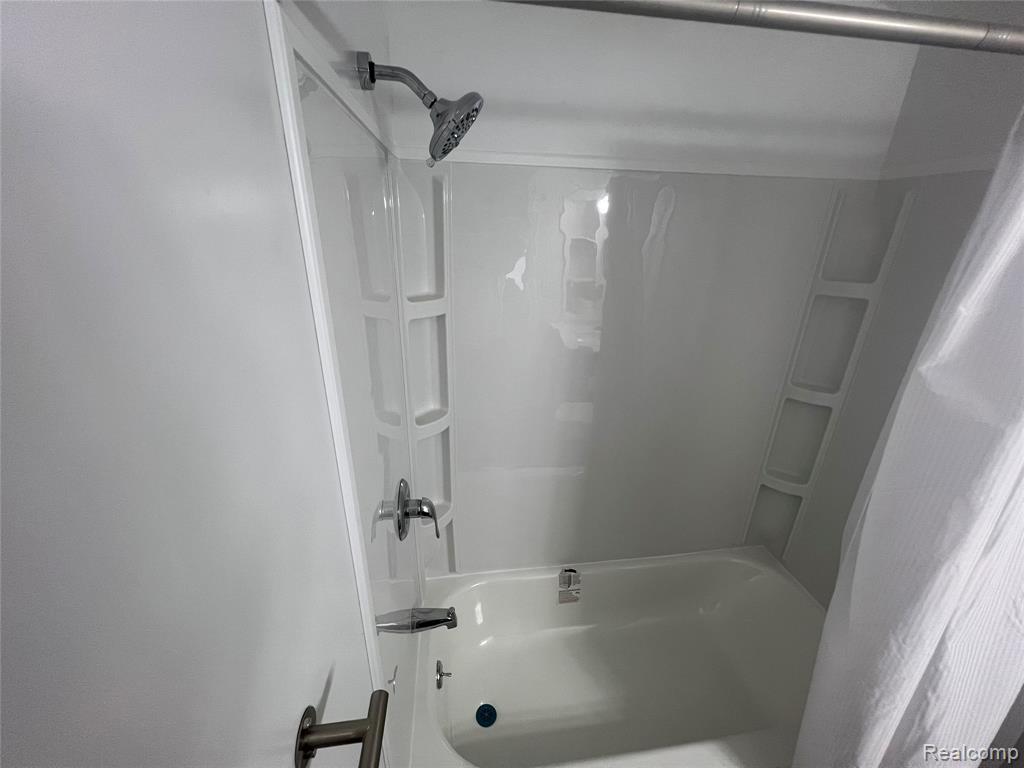 6094 Penwood Road, Mount Morris, MI 48458 — Photo 15