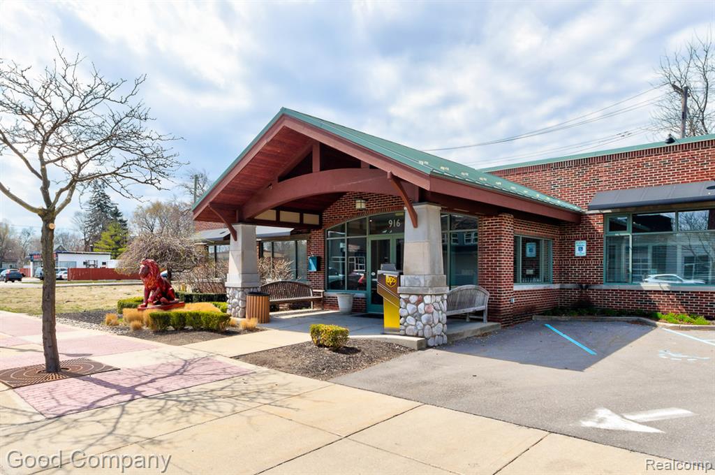 916 S Main Street, Royal Oak, MI 48067 — front exterior