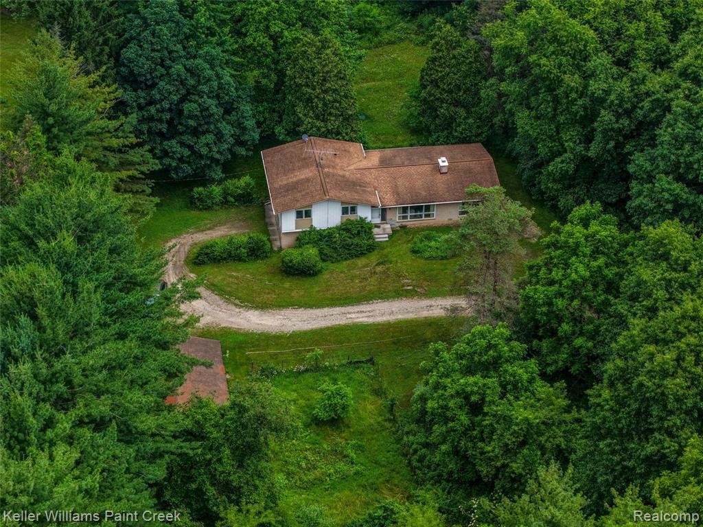 4464 Foxwood Drive, Milford, MI 48380 — Photo 38