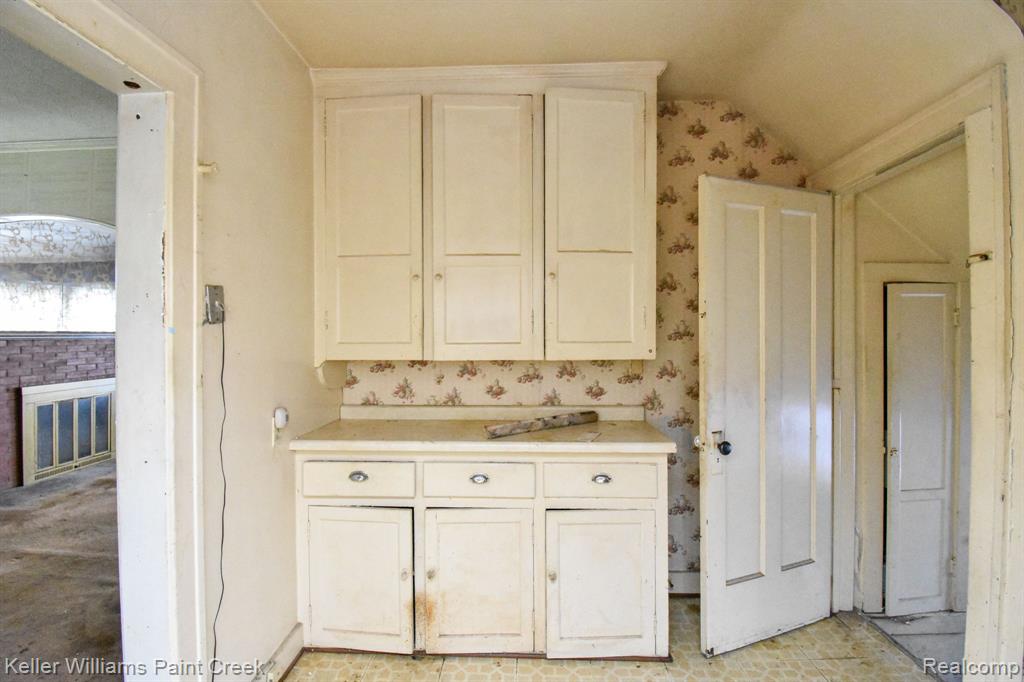474 W GREENDALE, Highland Park, MI 48203 — Photo 11
