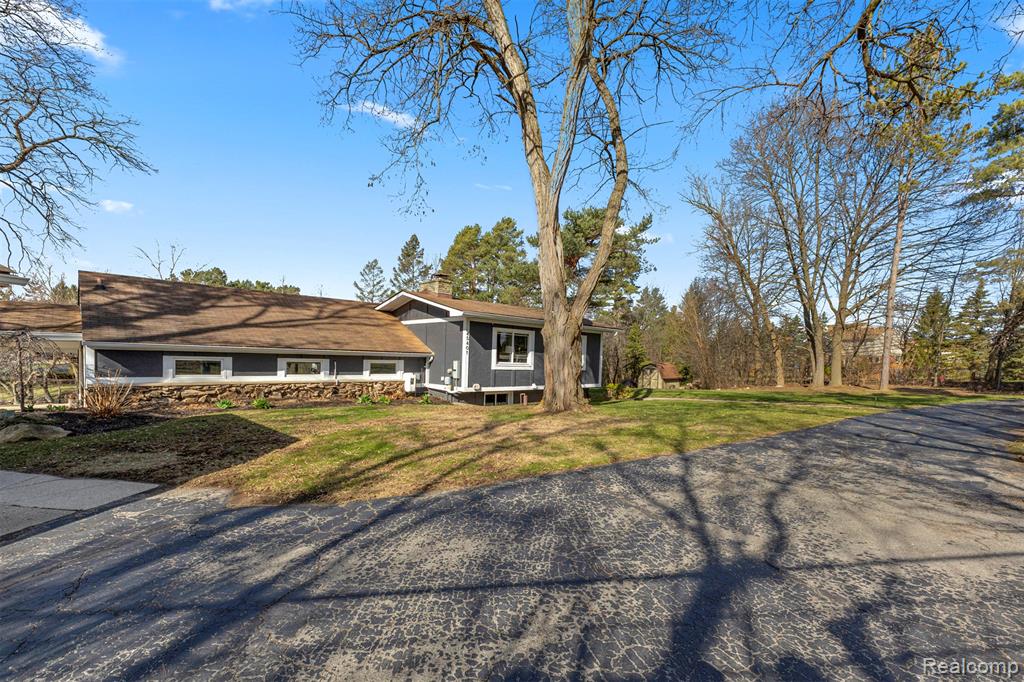 45401 W 9 Mile Road, Novi, MI — Photo 34