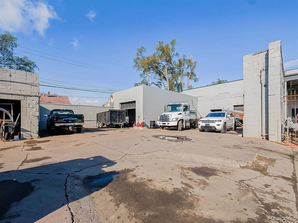 15735 SCHAEFER, Detroit, MI 48227 — Photo 36