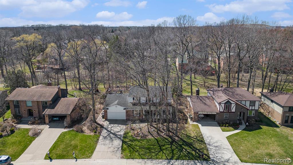 779 MEDINAH Drive, Rochester Hills, MI 48309 — Photo 54