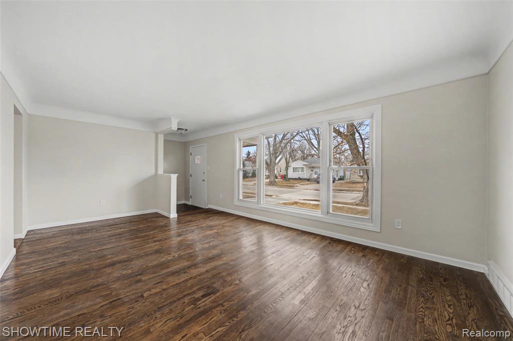 22620 Raven Avenue, Eastpointe, MI 48021 — Photo 9