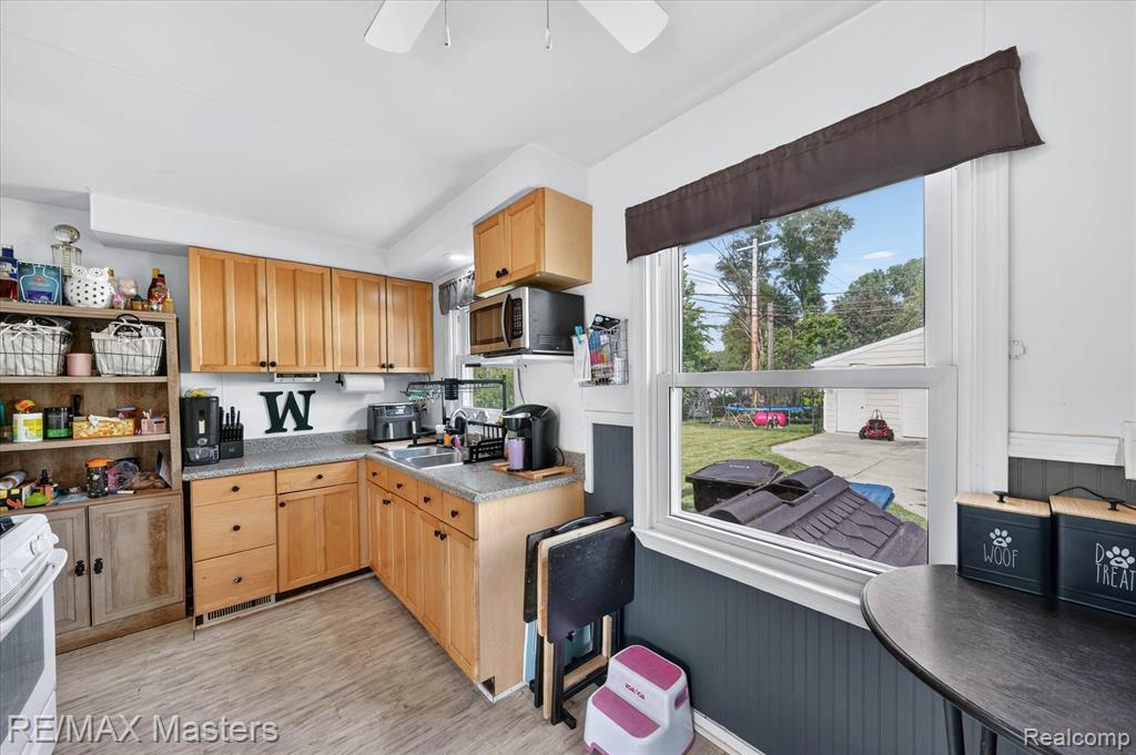 4643 Niagara Street, Wayne, MI 48184 — Photo 12