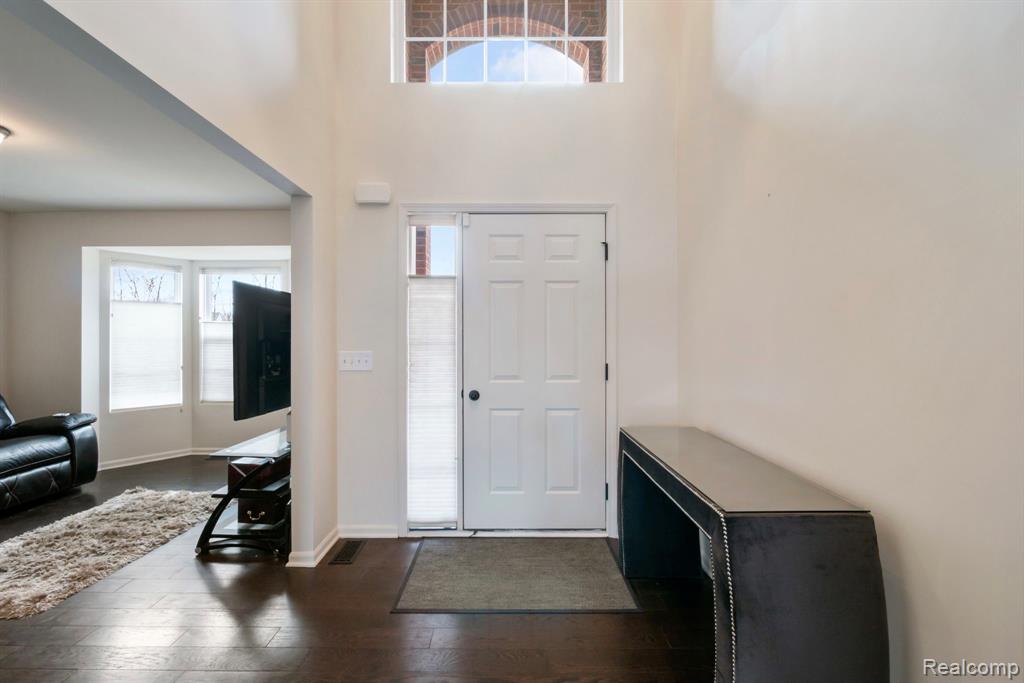 2495 Knollwood Drive, Canton, MI 48188 — Photo 12