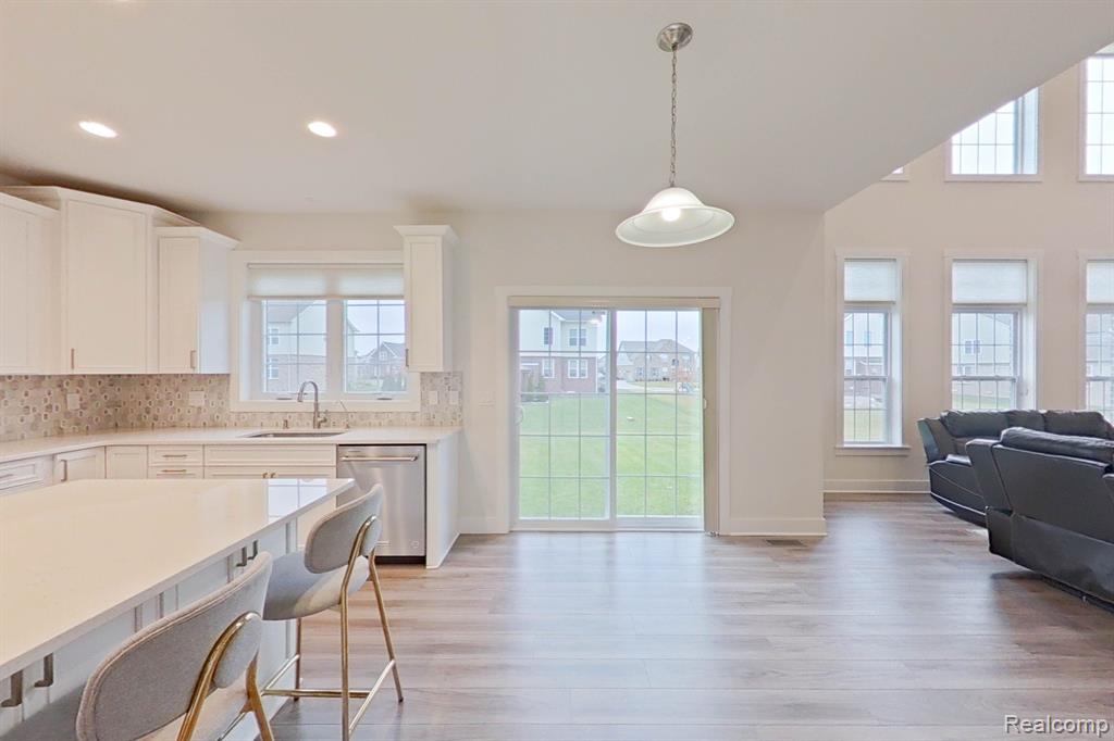 51060 LAUREL Park Drive, Canton, MI 48188 — Photo 13