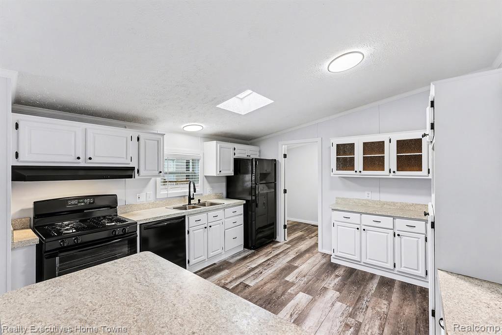 59227 Lewis Ln, New Haven, MI 48048 — Photo 10