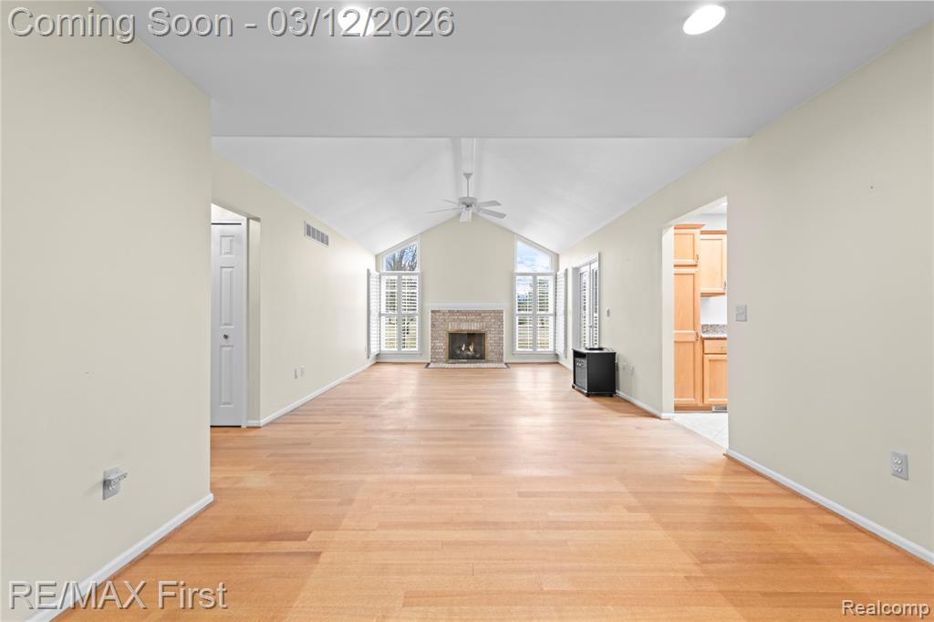 48578 Edgemont Court, Utica, MI 48315 — Photo 4
