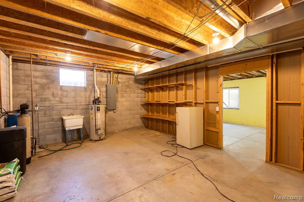 7722 KILGORE Road, Greenwood, MI 48006 — Photo 32