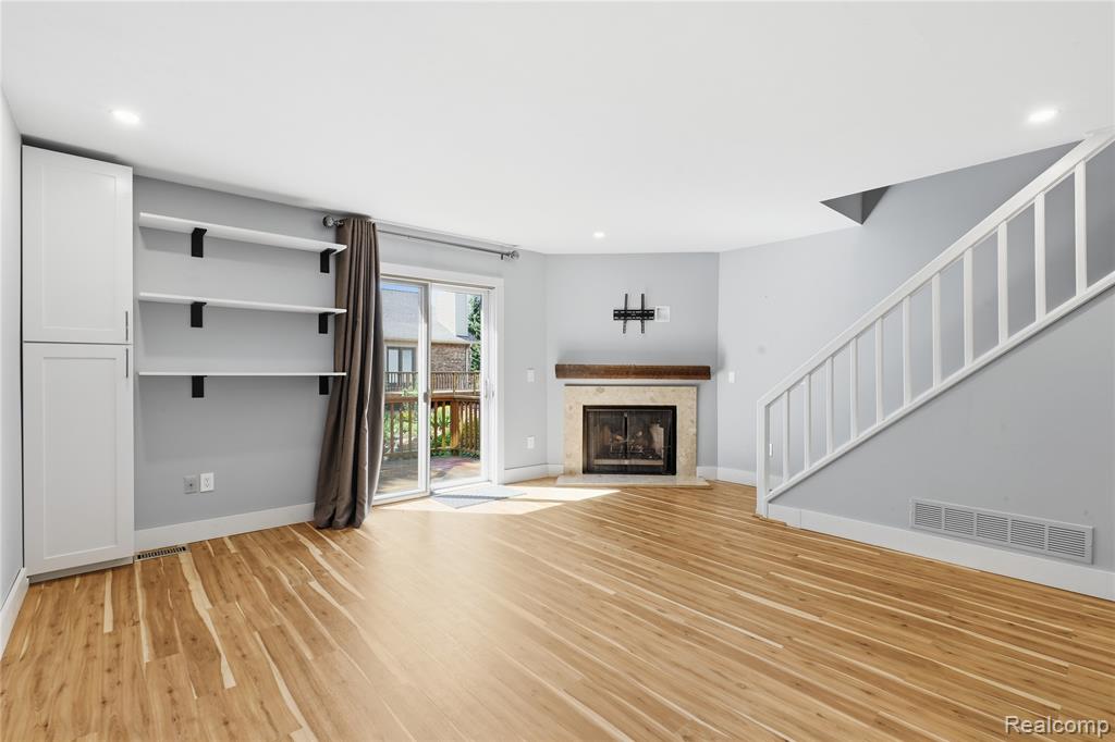 5736 Woodland View, Clarkston, MI — Photo 24