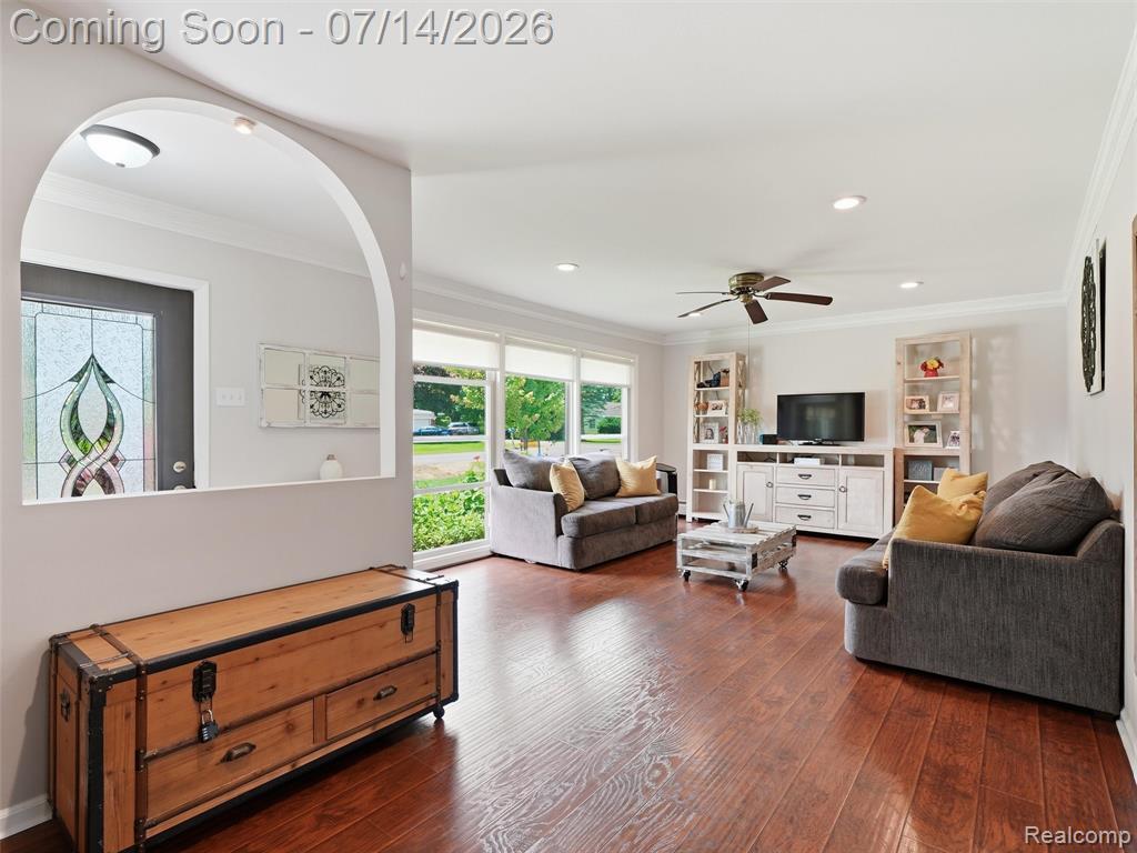 39582 Burton Drive, Novi, MI — Photo 5