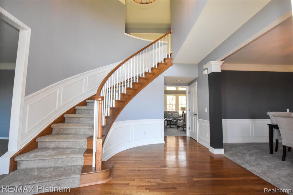 9037 RIDGEFIELD Drive, Brighton, MI 48114 — Photo 9