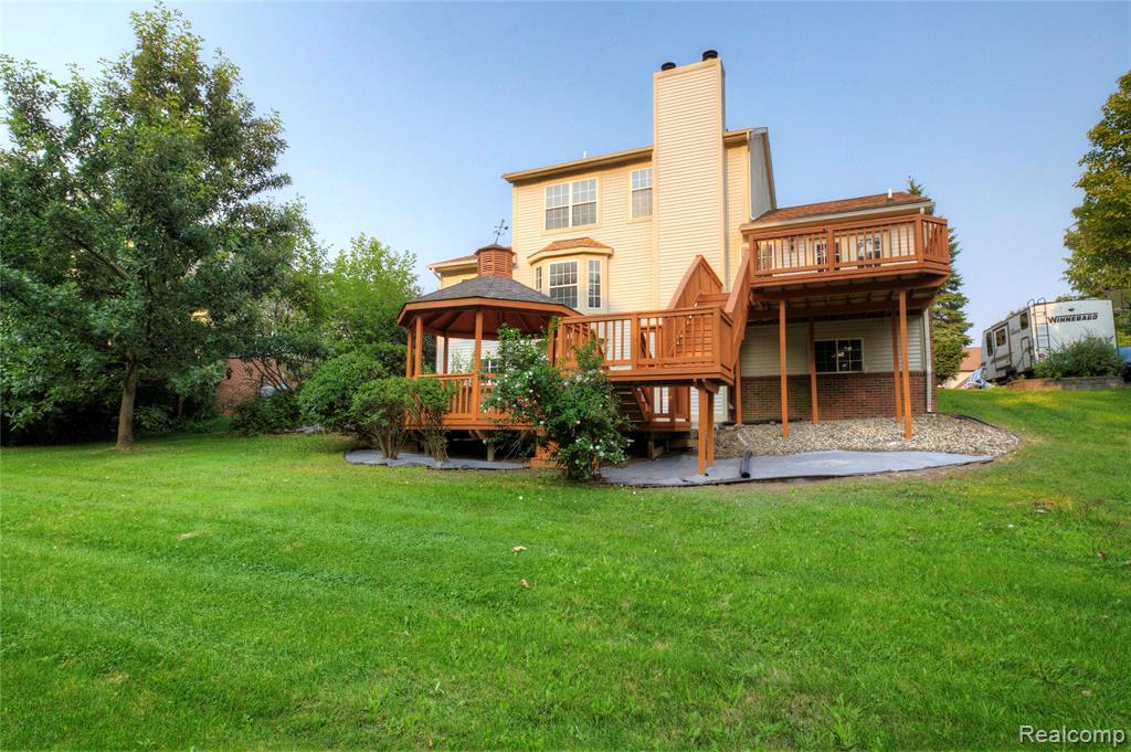 4269 Warrington Drive, Wixom, MI 48393 — Photo 44