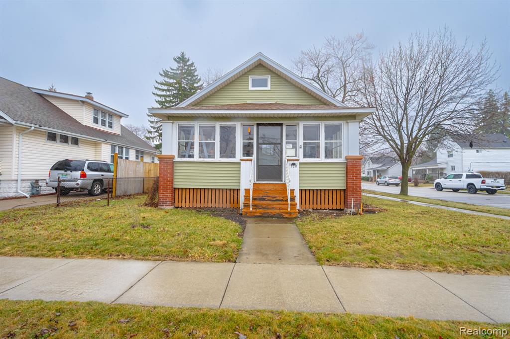 520 13TH Street, Port Huron, MI 48060 — Photo 4
