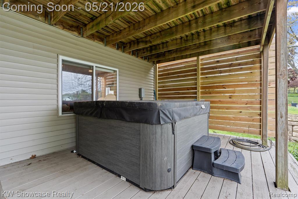 9650 Montgold Avenue, White Lake, MI — Photo 9